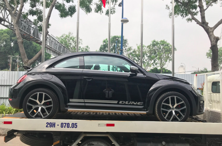 Volkswagen New Beetle 2019 - Bán ô tô Volkswagen New Beetle, xe bọ 2019, lạ độc cá tính, hỗ trợ đổi màu sơn theo nhu cầu, bao vay Bank quốc tế, lãi chỉ 0.5%/tháng