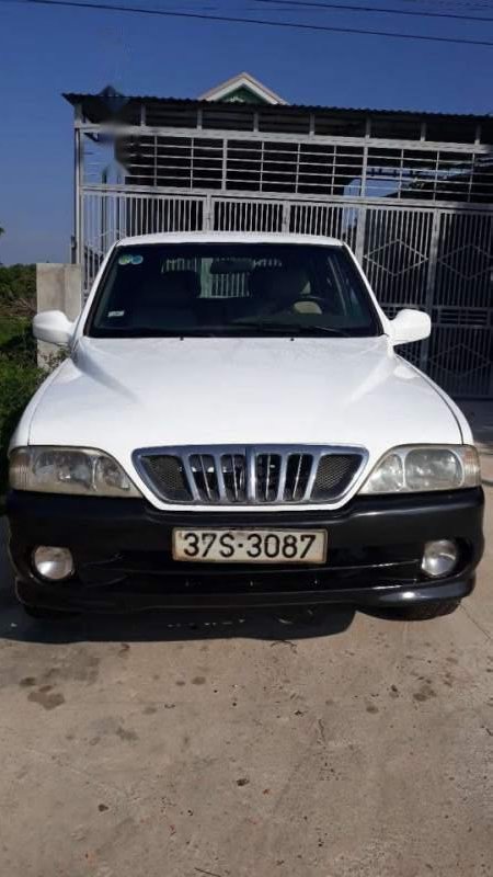 Ssangyong Musso 2003 - Cần bán Ssangyong Musso năm 2003, màu trắng