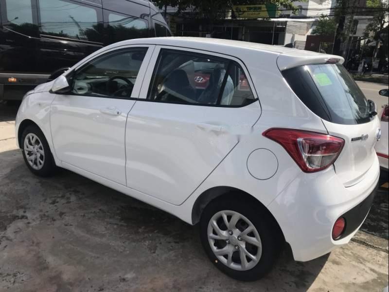 Hyundai Grand i10 Base 2019 - Bán Hyundai Grand i10 Base sản xuất năm 2019, màu trắng giá cạnh tranh