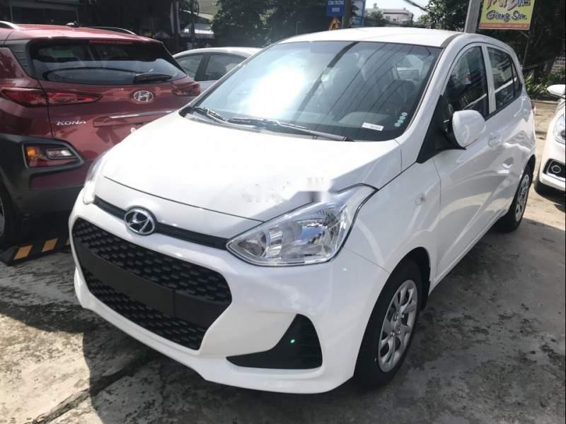 Hyundai Grand i10 Base 2019 - Bán Hyundai Grand i10 Base sản xuất năm 2019, màu trắng giá cạnh tranh