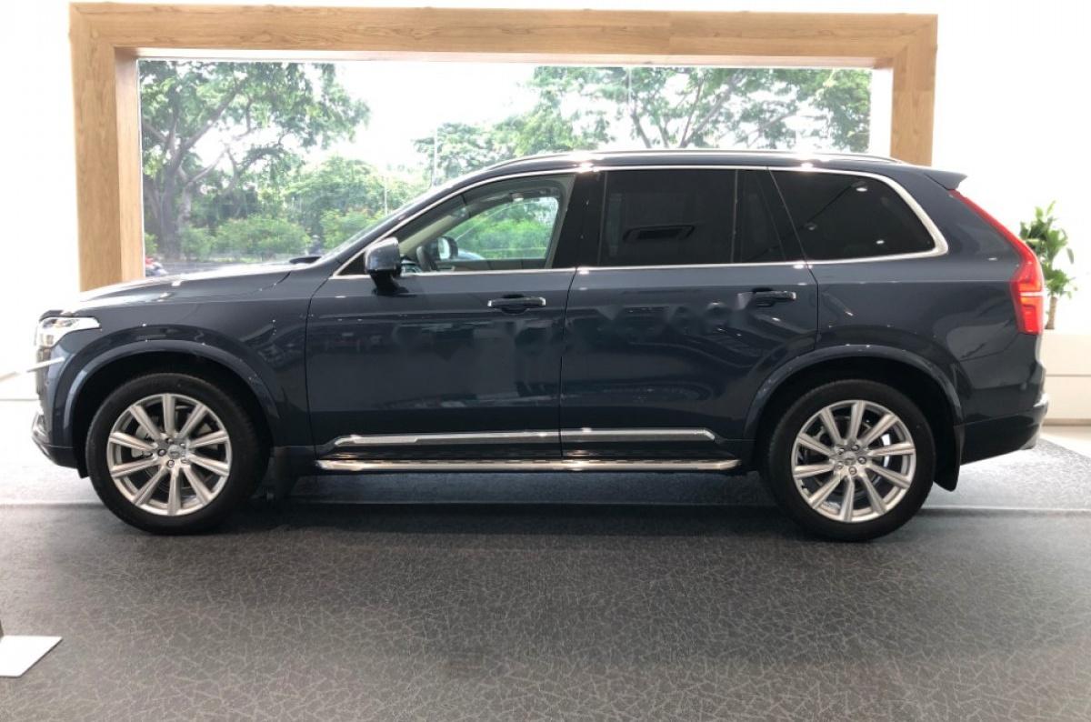 Volvo XC90 T6 Inscription 2018 - Bán ô tô Volvo XC90 T6 Inscription sản xuất 2018, màu xám, nhập khẩu nguyên chiếc