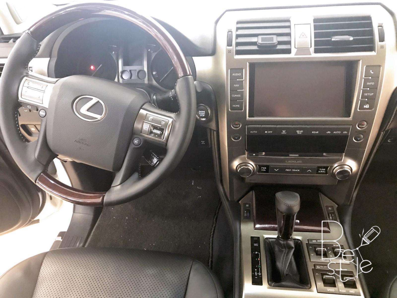 Lexus GX GX460 2017 - Bán Lexus GX460 màu trắng, sản xuất và đăng ký 2017. LH: 0906223838