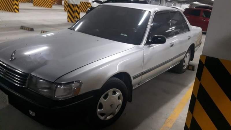 Toyota Cressida 1992 - Bán xe Toyota Cressida sản xuất 1992, màu bạc, xe nhập chính chủ