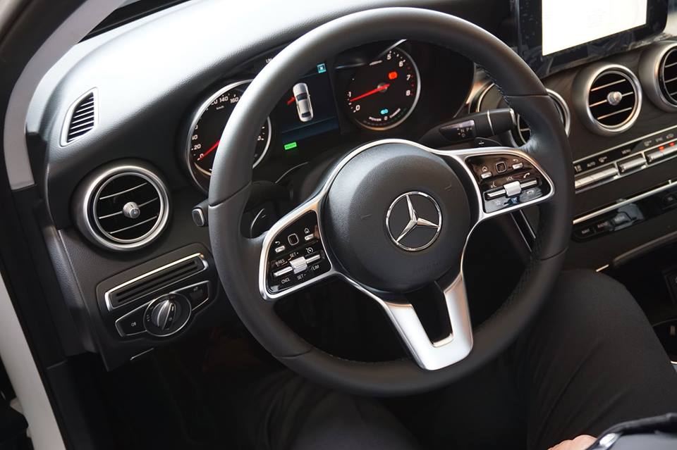 Mercedes-Benz C class C200 2019 - [Nha Trang] Mercedes C200 2019 ưu đãi thuế trước bạ 10%, giao ngay, LH 0987313837