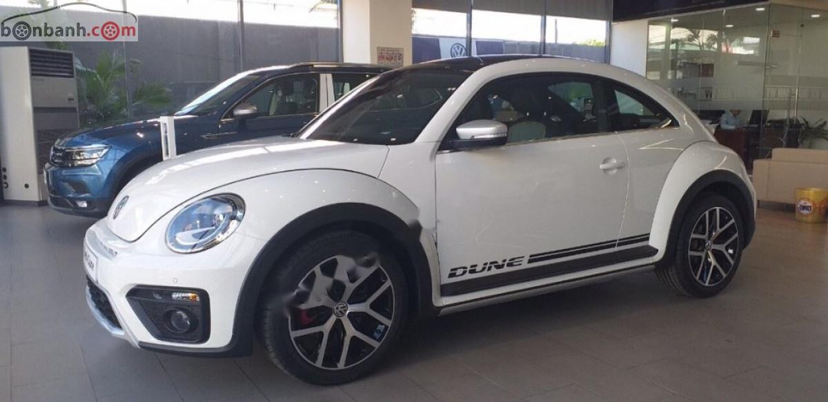 Volkswagen New Beetle Dune 2018 - Bán ô tô Volkswagen New Beetle Dune sản xuất năm 2018, màu trắng, xe nhập