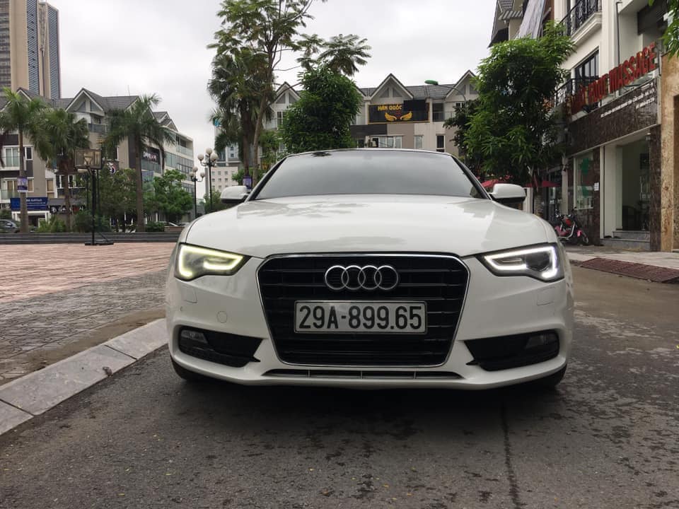 Audi A5 2012 - Bán xe Audi A5 đời 2013, màu trắng, xe nhập