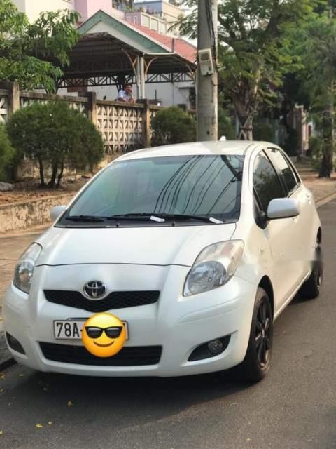 Toyota Yaris 2010 - Bán Toyota Yaris sản xuất năm 2010, màu trắng, 375 triệu