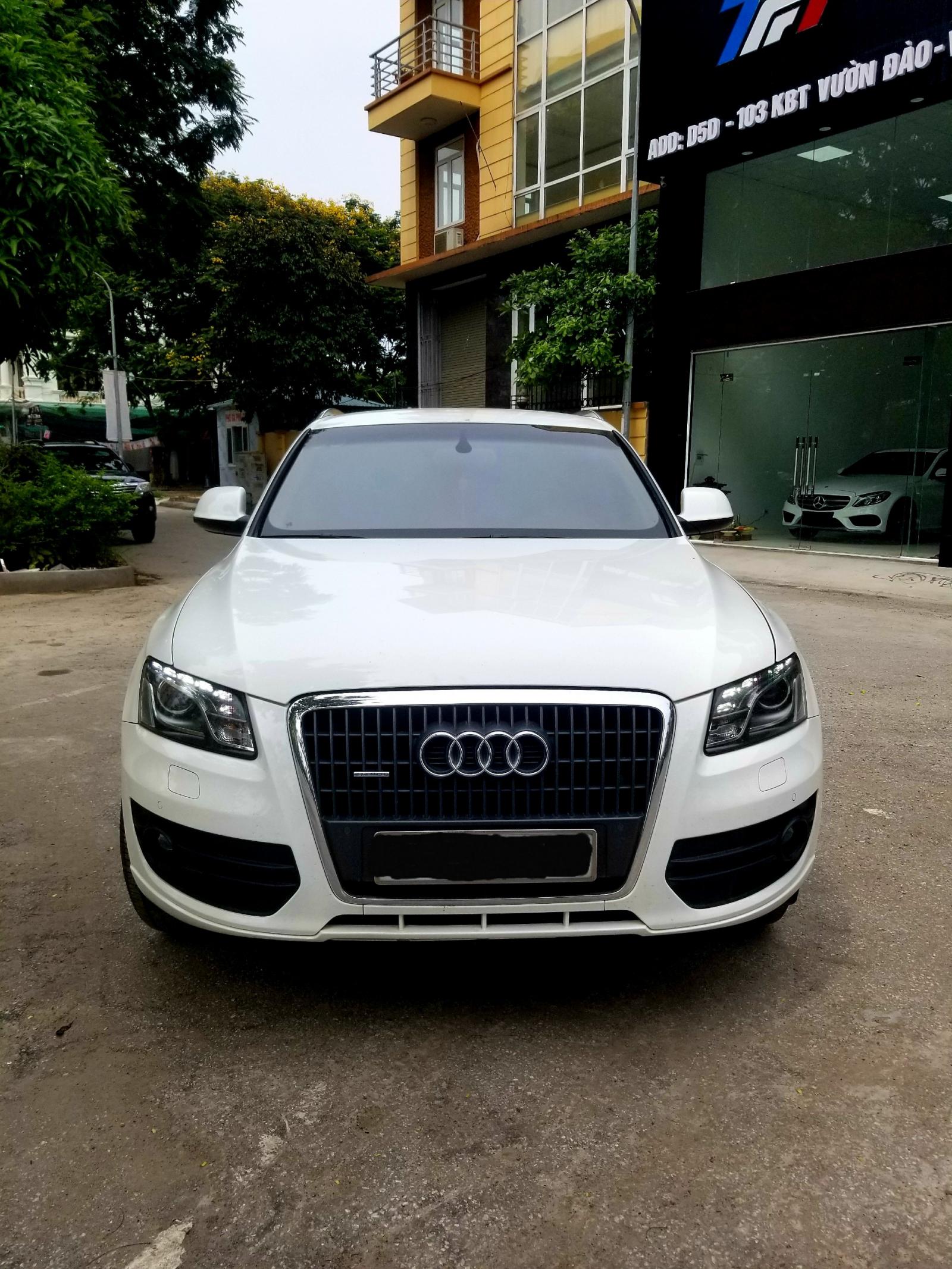 Audi Q5 2011 - Cần bán xe Audi Q5 đời 2012, màu trắng, xe nhập