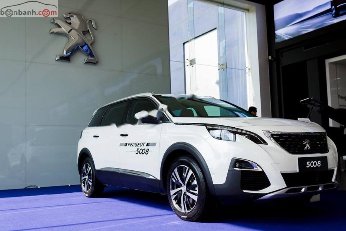 Peugeot 5008 1.6 AT 2019 - Bán Peugeot 5008 1.6 AT năm 2019, màu trắng