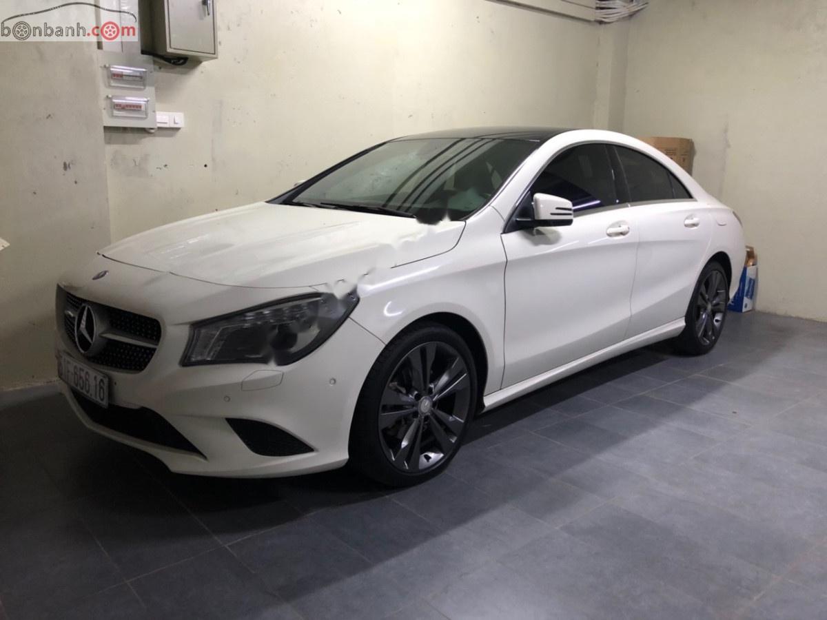 Mercedes-Benz CLA class 200 2016 - Bán ô tô Mercedes CLA200 sản xuất năm 2016, màu trắng, nhập khẩu nguyên chiếc