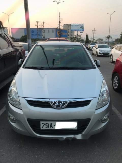 Hyundai i20 2011 - Cần bán lại xe Hyundai i20 sản xuất 2011, màu bạc, nhập khẩu nguyên chiếc như mới, giá tốt