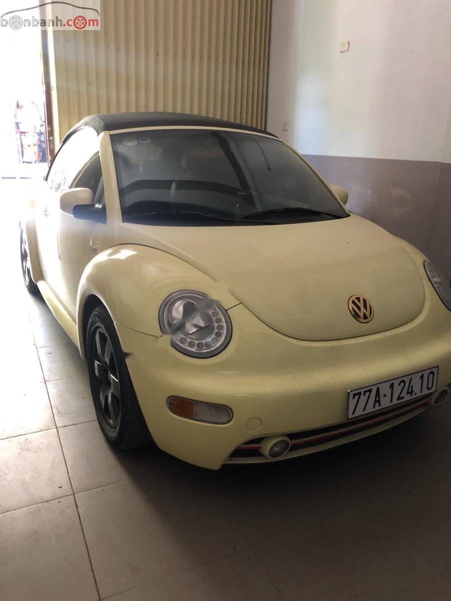 Volkswagen New Beetle 2003 - Cần bán lại xe Volkswagen New Beetle 2003, màu vàng, xe nhập, giá chỉ 450 triệu