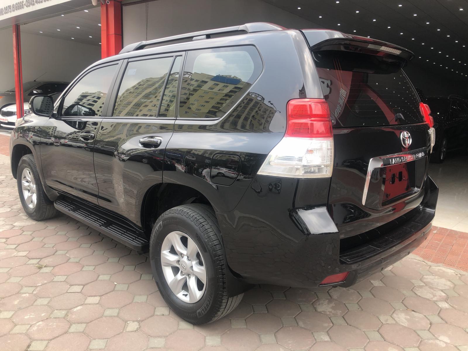 Toyota Prado 2010 - Cần bán xe Toyota Prado sản xuất 2010, màu đen, xe nhập