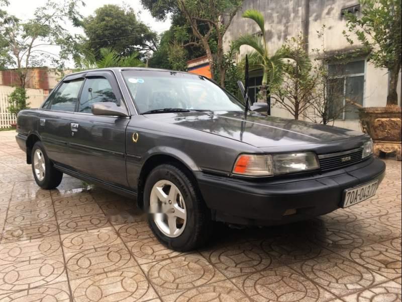 Toyota Camry   1988 - Cần bán gấp Toyota Camry đời 1988, màu xám, nhập khẩu