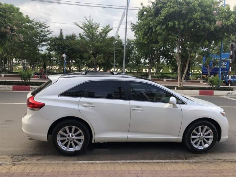 Toyota Venza   2010 - Bán Toyota Venza đời 2010, màu trắng, xe nhập