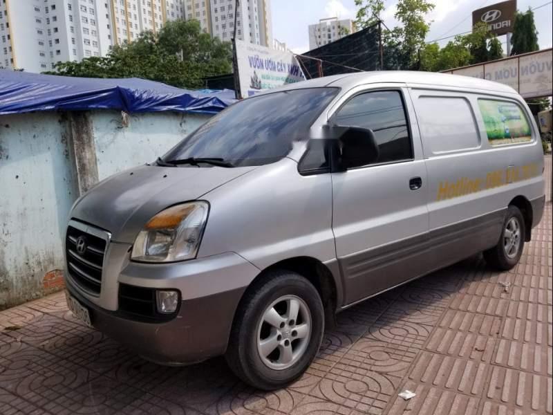 Hyundai Grand Starex 2006 - Bán Hyundai Grand Starex 2006, màu bạc, xe nhập