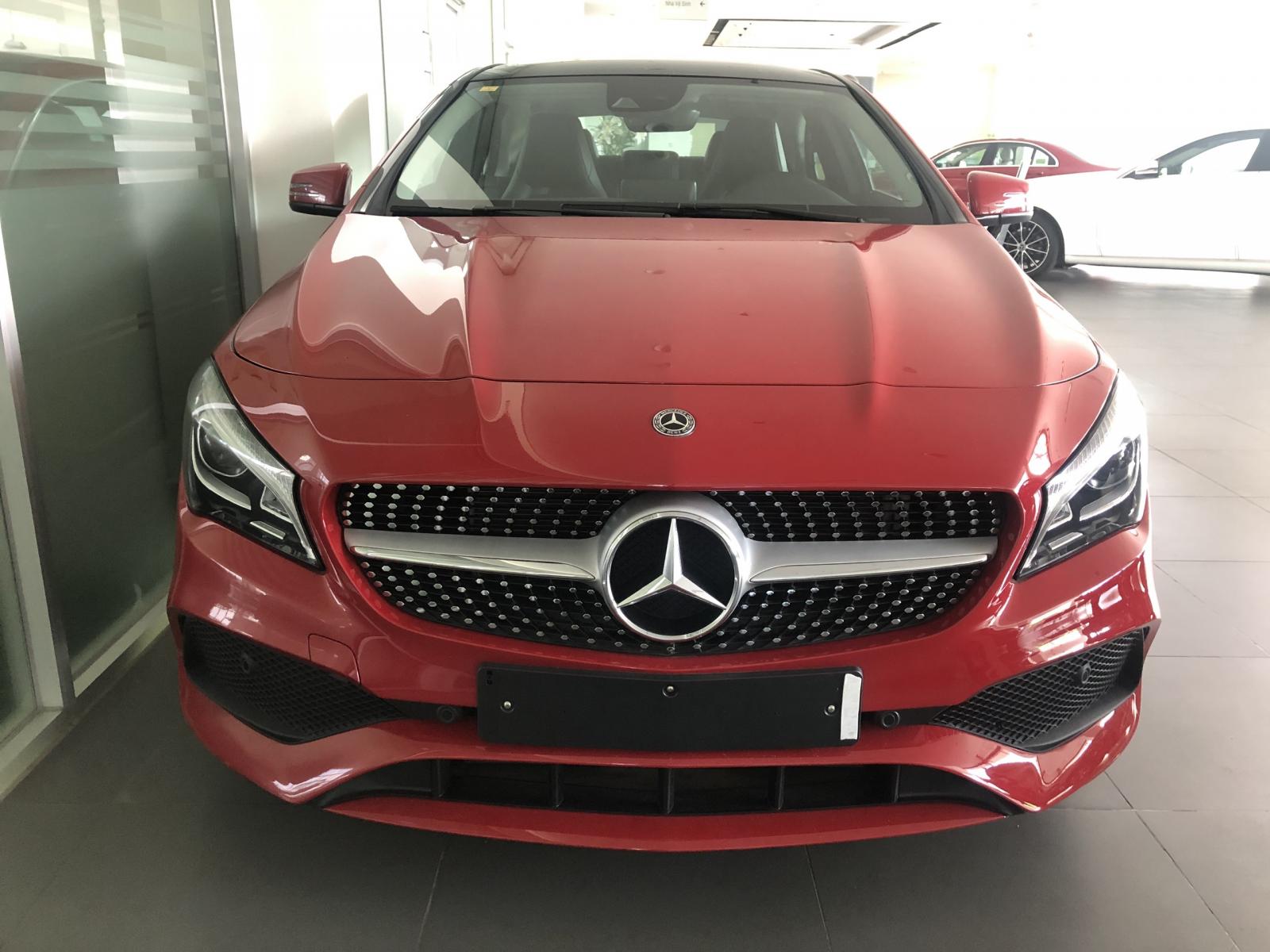 Mercedes-Benz CLA class CLA 250 2018 - Bán xe Mercedes CLA 250 mới, màu đỏ, xe nhập khẩu, vay trả góp 80% giá trị xe, lãi 0.77%/tháng cố định 36 tháng