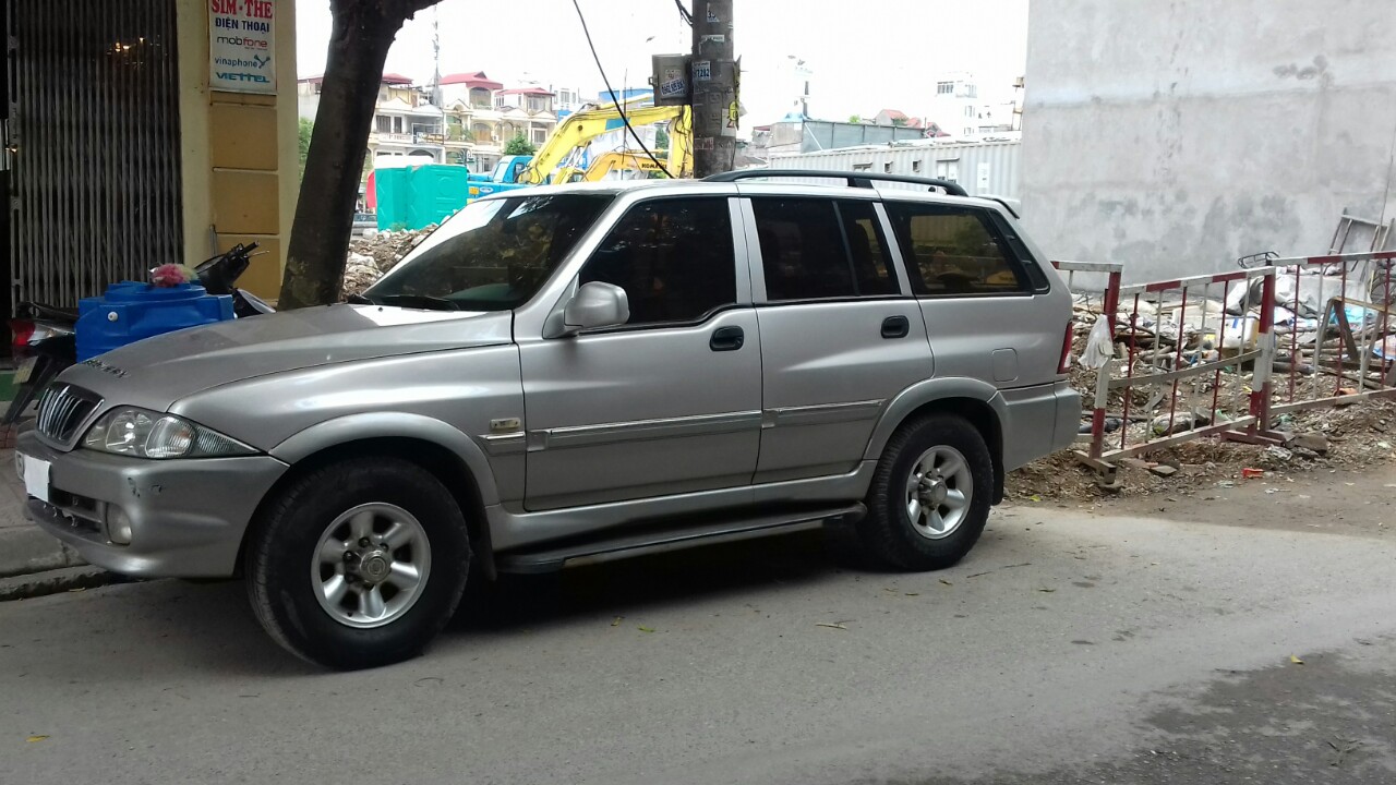 Ssangyong Musso   2004 - Cần bán Sangyong Musso 2.4AT máy xăng, 7 chỗ, 2 cầu đời 2004