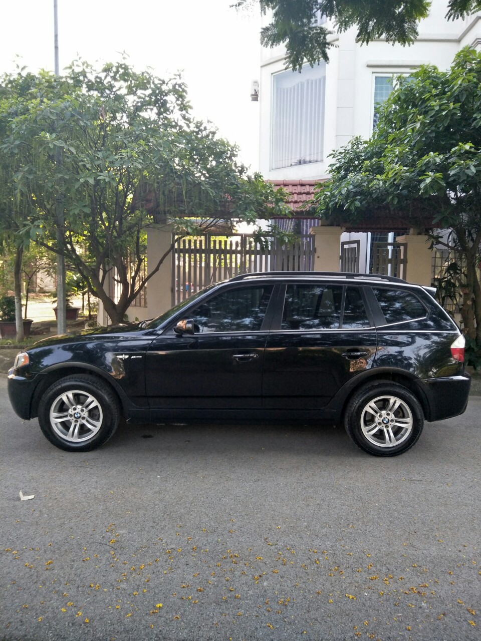 BMW X3 X3 2005 - BMW X3 số tự động nhập Mỹ sx 2005, đăng ký LĐ 2007 chính chủ công chức chạy ít, nên xe còn đẹp  