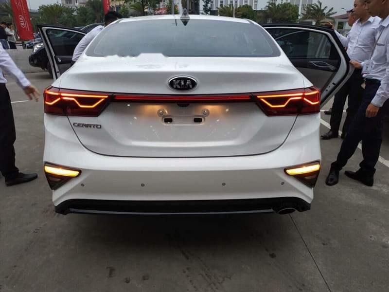 Kia Cerato  1.6 MT 2019 - Bán ô tô Kia Cerato đời 2019, màu trắng