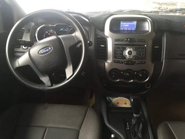 Ford Ranger 2013 - Chính chủ bán Ford Ranger đời 2013, màu bạc, xe nhập