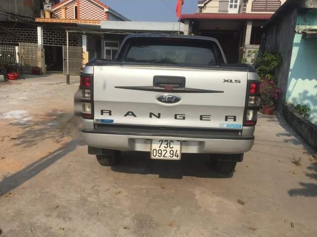 Ford Ranger 2013 - Chính chủ bán Ford Ranger đời 2013, màu bạc, xe nhập