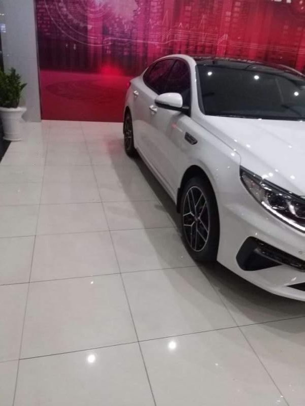 Kia Optima   2.0 2019 - Cần bán xe Kia Optima 2.0 2019, màu trắng, mới 100%