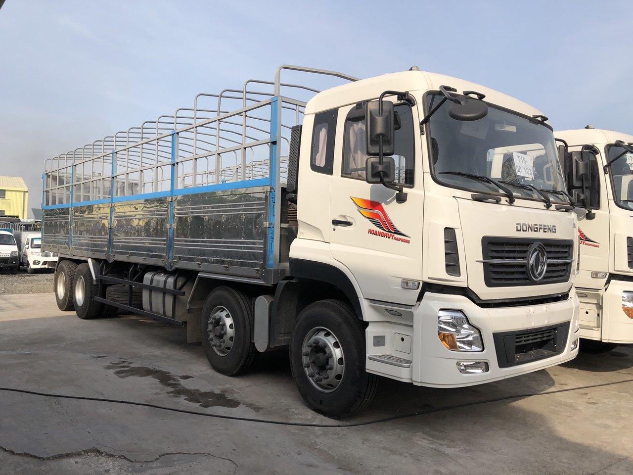 JRD 17.9T 2017 - Xe Dongfeng Hoàng Huy 17T9 ga cơ đời 2017 nhập khẩu