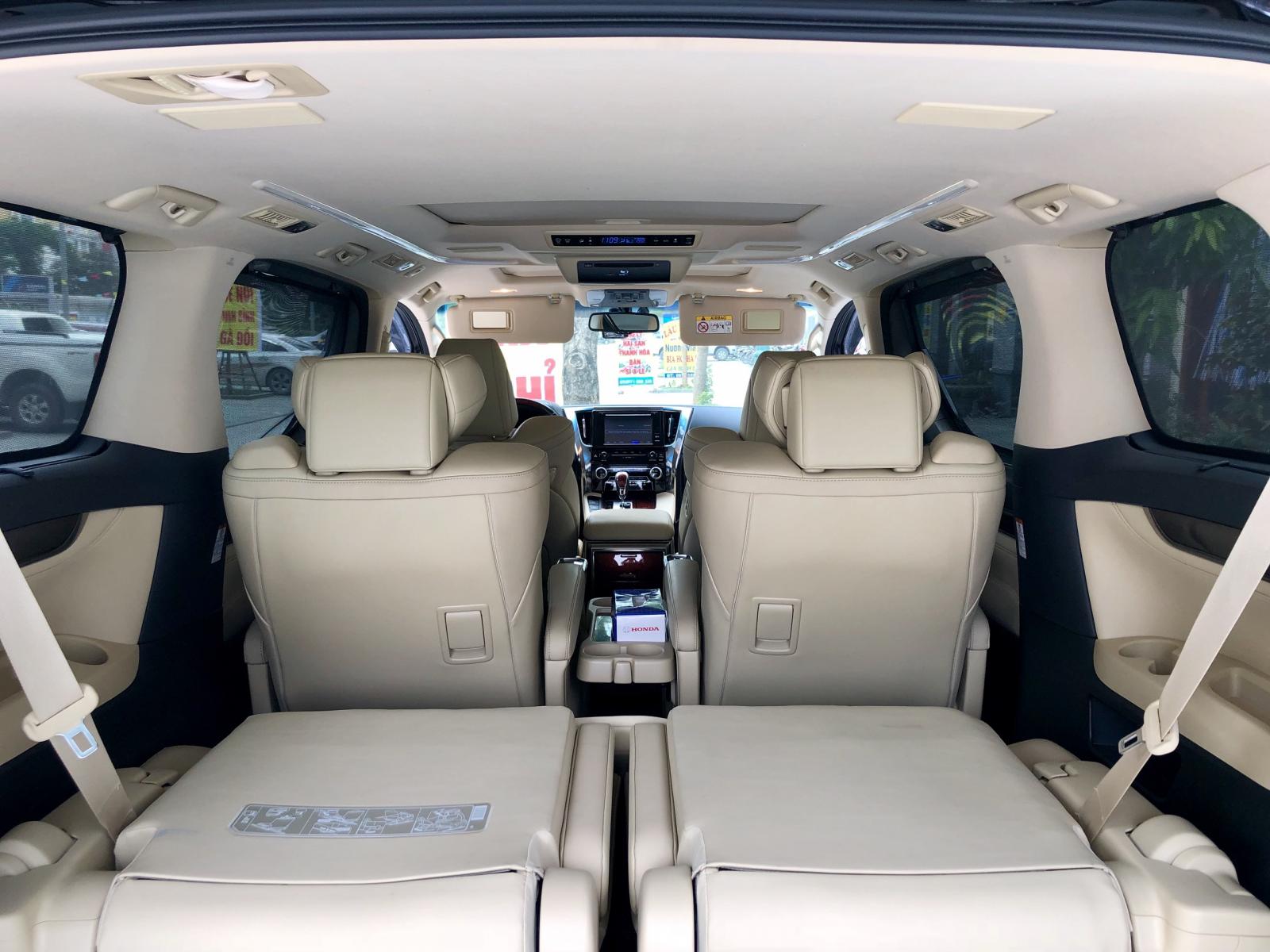 Toyota Alphard  3.5L V6 2017 - Bán Toyota Alphard 3.5L - V6 sản xuất 2017 model 2018