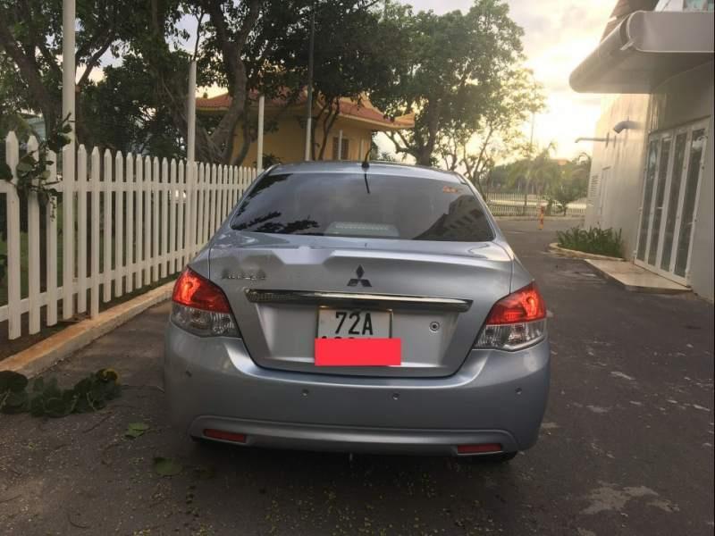 Mitsubishi Attrage    CVT  2015 - Bán xe Mitsubishi Attrage CVT 2015 nhập Thái Lan, màu xám bạc, đã đi 57.000km