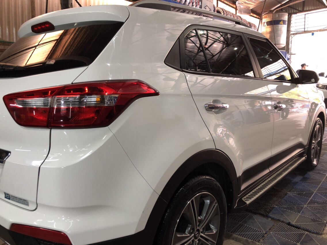 Hyundai Creta  1.6L 2015 - Cần bán xe Hyundai Creta đời 2015, màu trắng, xe nhập