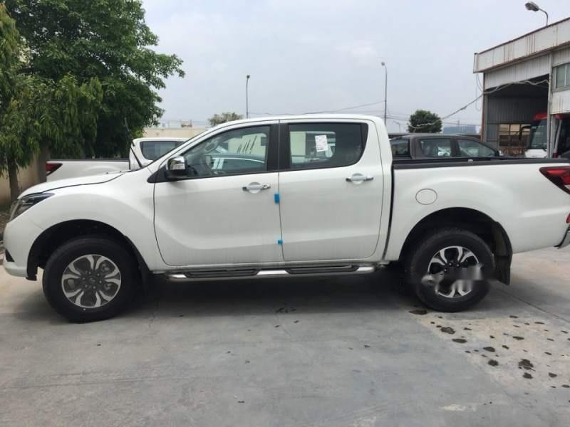 Mazda BT 50  2.2  2018 - Bán Mazda BT 50 2.2 đời 2018, màu trắng, nhập khẩu