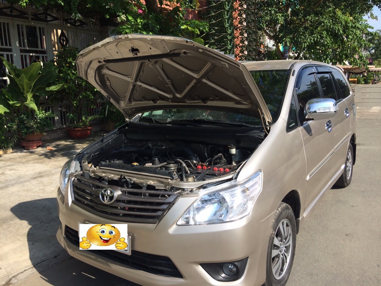 Toyota Innova 2.0 E 2012 - Cần bán Toyota Innova 2012, xe gia đình sử dụng còn zin, biển số đẹp