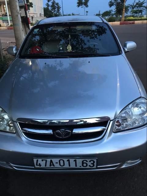 Daewoo Lacetti 2009 - Cần bán gấp Daewoo Lacetti đời 2009, màu bạc giá cạnh tranh