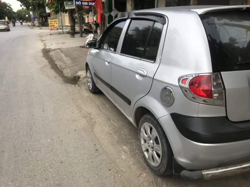 Hyundai Getz   2010 - Bán xe Hyundai Getz năm sản xuất 2010, màu bạc, xe nhập