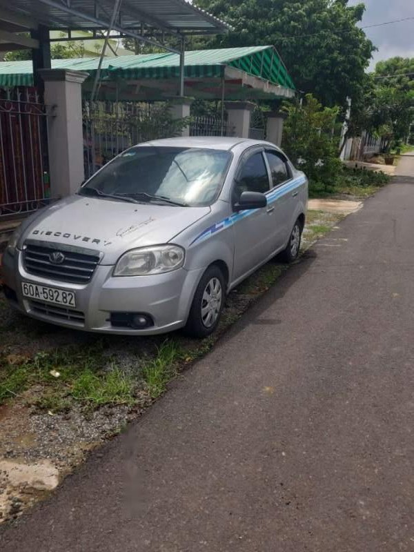 Daewoo Gentra   2010 - Bán Daewoo Gentra năm sản xuất 2010, màu bạc, nhập khẩu 