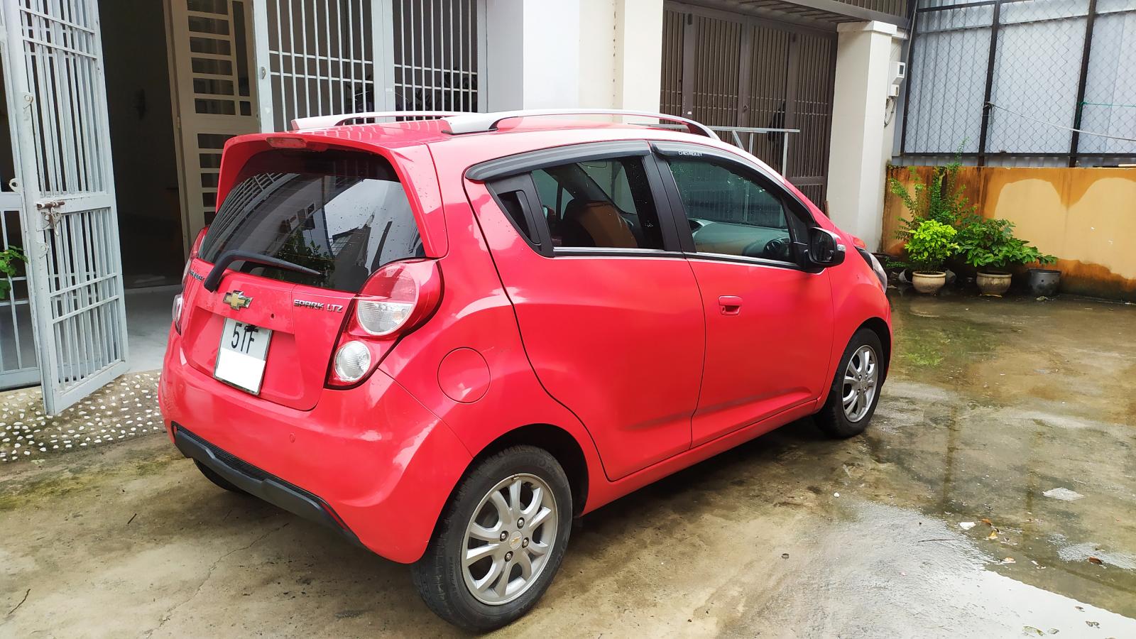 Chevrolet Spark LTZ 2014 - Cần bán Chevrolet Spark LTZ năm sản xuất 2014, màu đỏ