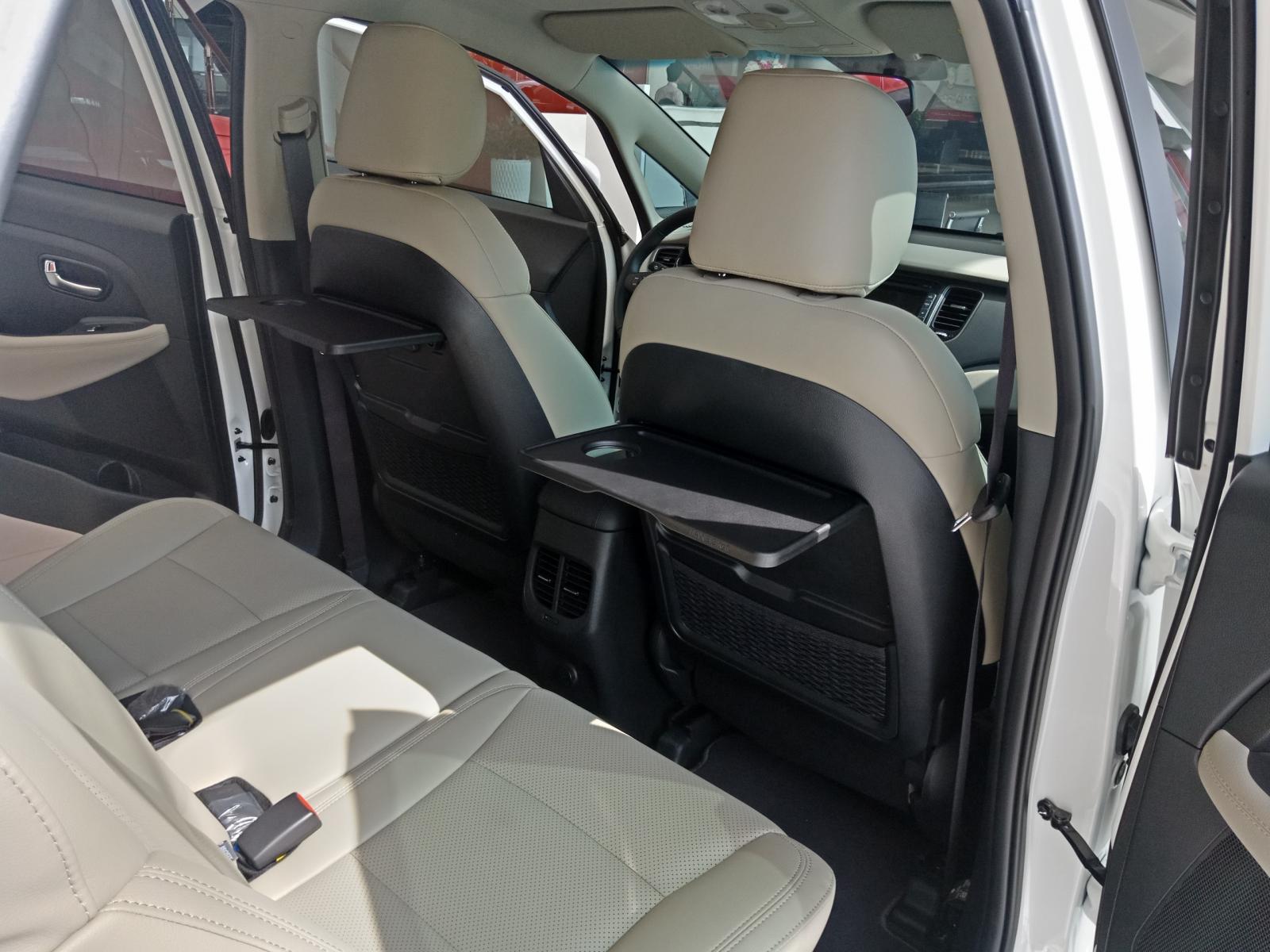 Kia Rondo 2019 - Kia Rondo 2019 nhiều cải tiến giá hấp dẫn có nhiều ưu đãi, có sẵn xe giao ngay