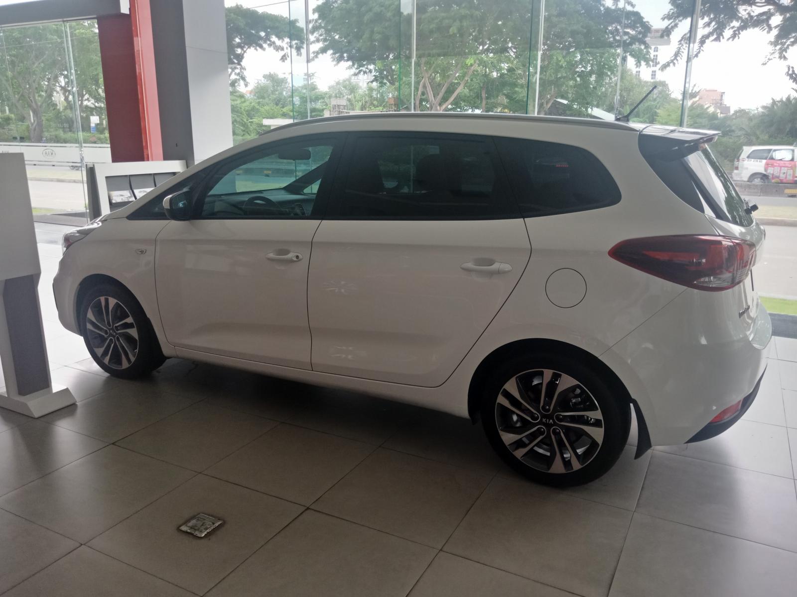 Kia Rondo 2019 - Kia Rondo 2019 nhiều cải tiến giá hấp dẫn có nhiều ưu đãi, có sẵn xe giao ngay