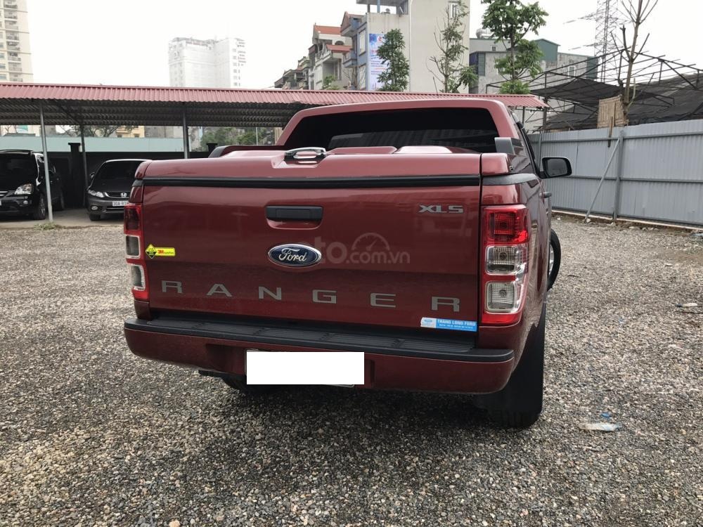 Ford Ranger XLS 2.2MT 2015 - Bán Ford Ranger XLS 2.2MT 2015, màu đỏ bóc đô, nhập khẩu nguyên chiếc, giá 525tr