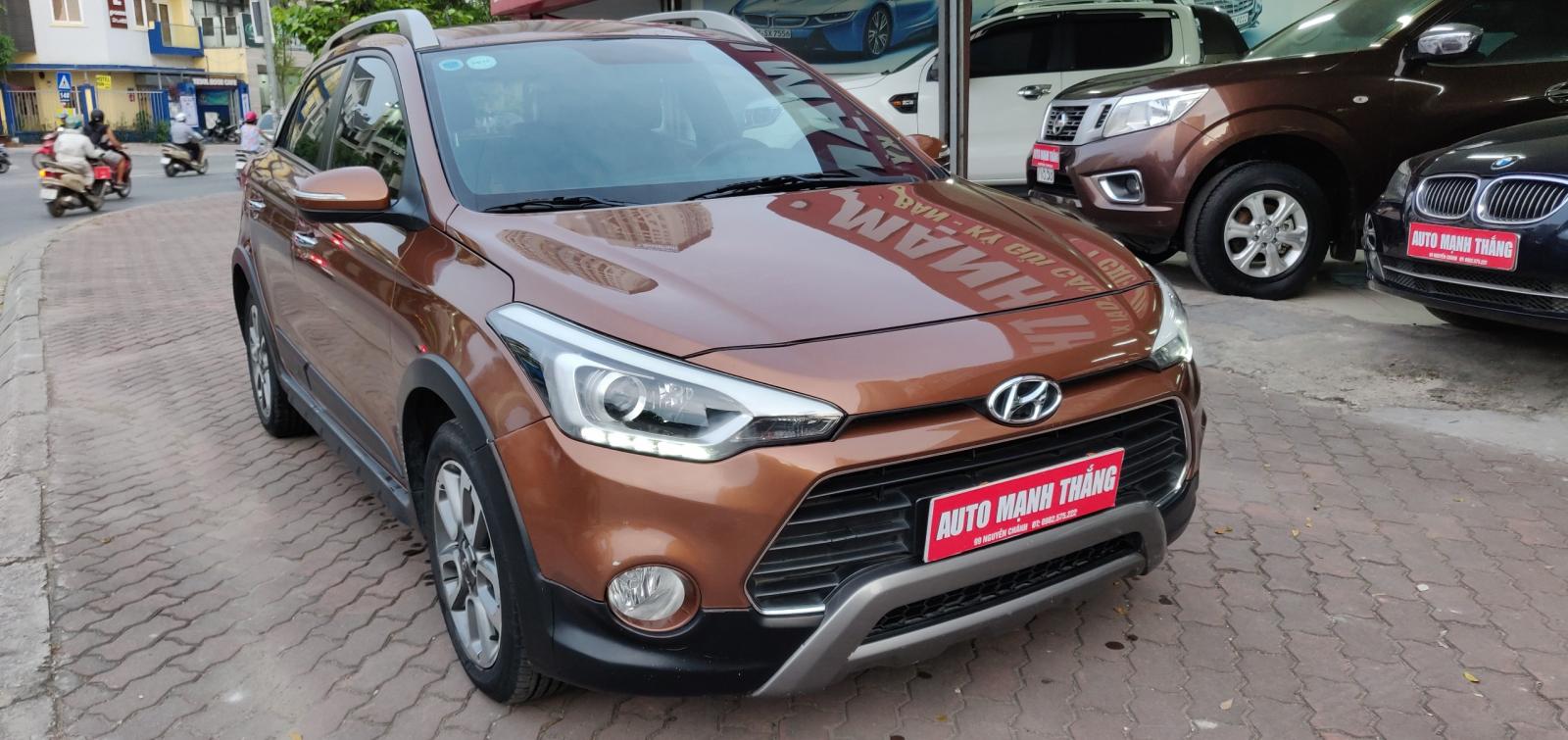 Hyundai i20 Active 1.4 AT 2015 - Bán xe Hyundai i20 Active 1.4 AT sản xuất 2015, màu nâu, nhập khẩu