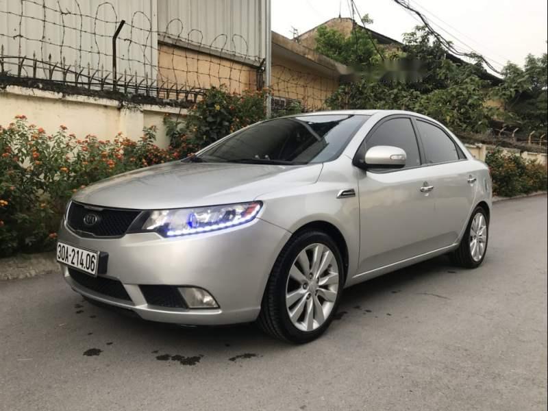 Kia Forte   Sli   2010 - Bán xe Kia Forte Sli năm sản xuất 2010, màu bạc, xe nhập  