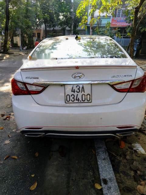 Hyundai Sonata   2011 - Bán Hyundai Sonata 2011, màu trắng, số tự động