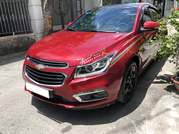 Chevrolet Cruze 2018 - Cần bán xe Chevrolet Cruze LTZ 2018 màu đỏ mâm đen