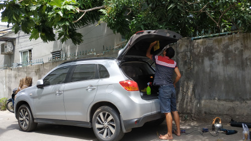 Mitsubishi Outlander Sport   2.0 AT  2014 - Bán xe Mitsubishi Outlander Sport 2.0 AT năm sản xuất 2014, màu bạc như mới