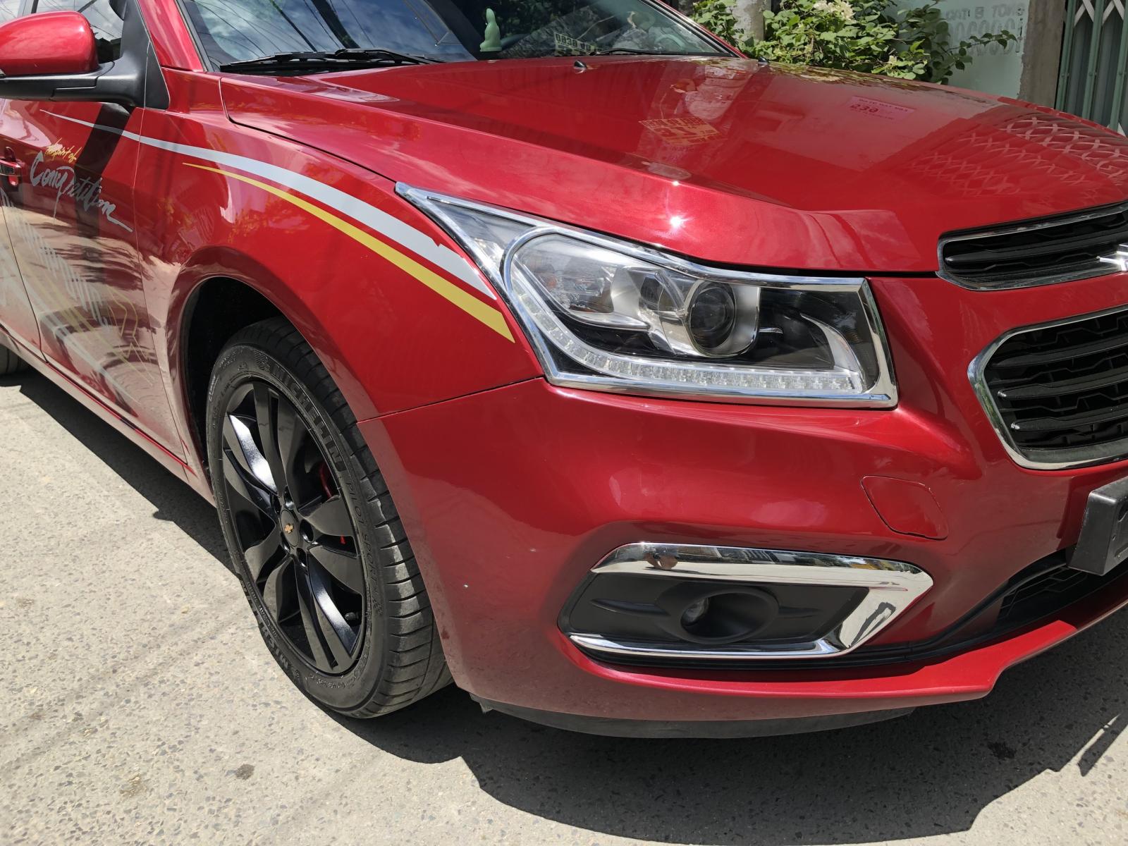 Chevrolet Cruze LTZ 2018 - Cần bán xe Chevrolet Cruze LTZ 2018 màu đỏ mâm đen