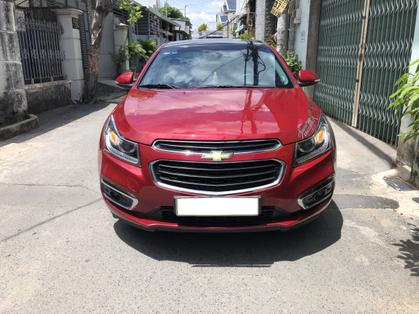 Chevrolet Cruze 2018 - Cần bán xe Chevrolet Cruze LTZ 2018 màu đỏ mâm đen