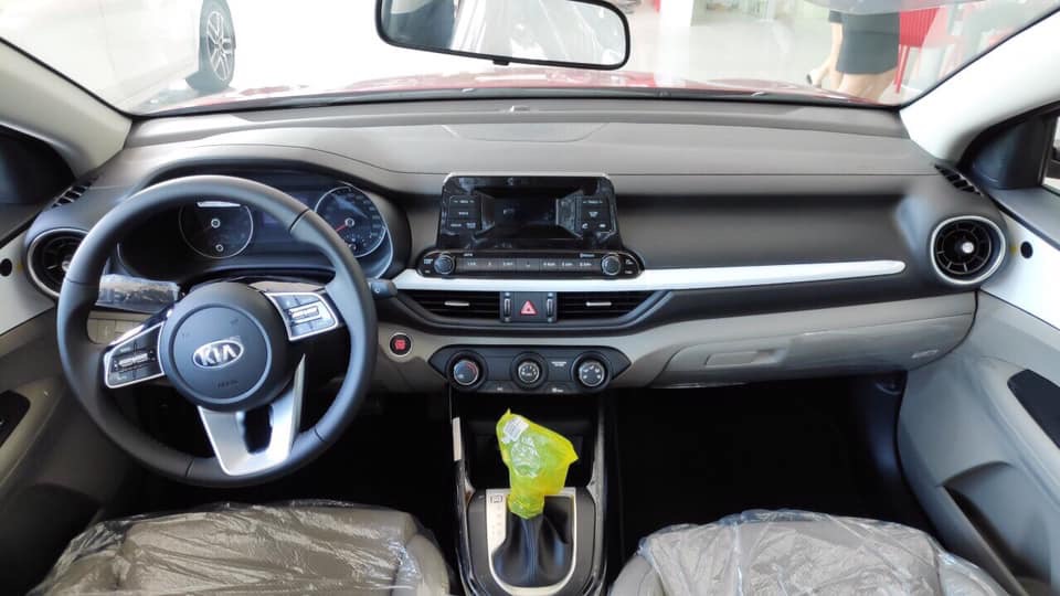 Kia Cerato AT 2019 - Kia Creato Deluxe tặng bảo hiểm 2 chiều, phiếu BD 10.000km