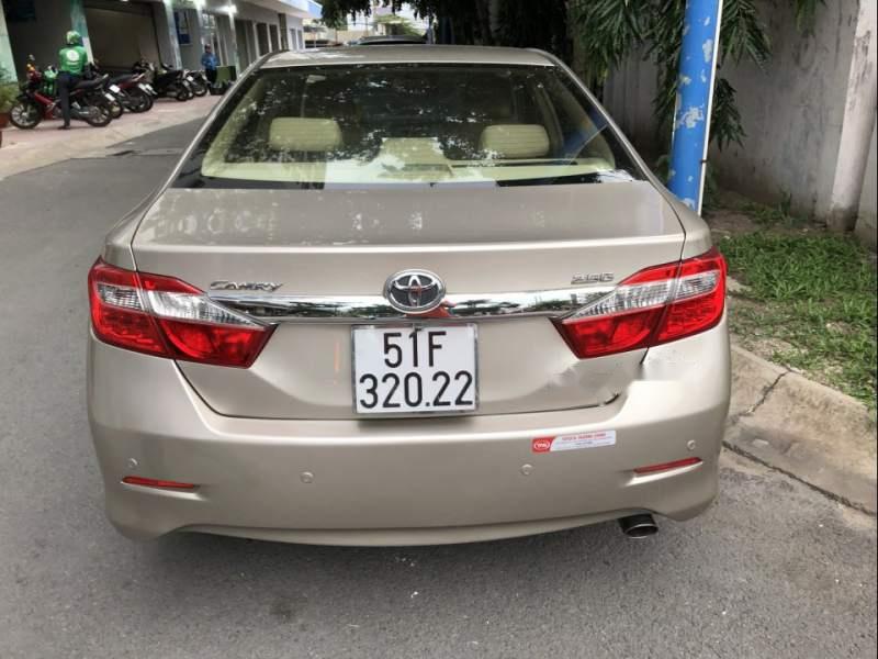 Toyota Camry  2.5G  2013 - Bán xe Toyota Camry 2.5G đời 2013, màu vàng, 740 triệu