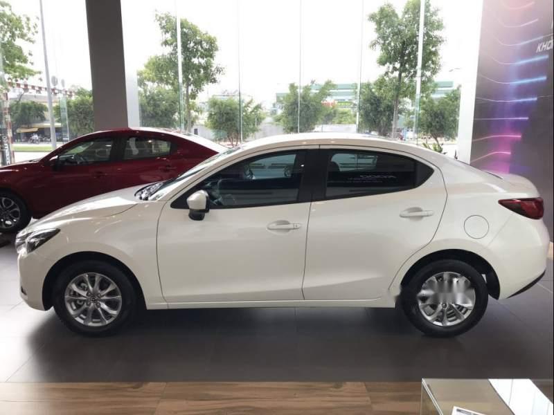 Mazda 2    2019 - Bán ô tô Mazda 2 sản xuất năm 2019, màu trắng, giảm ngay tiền mặt